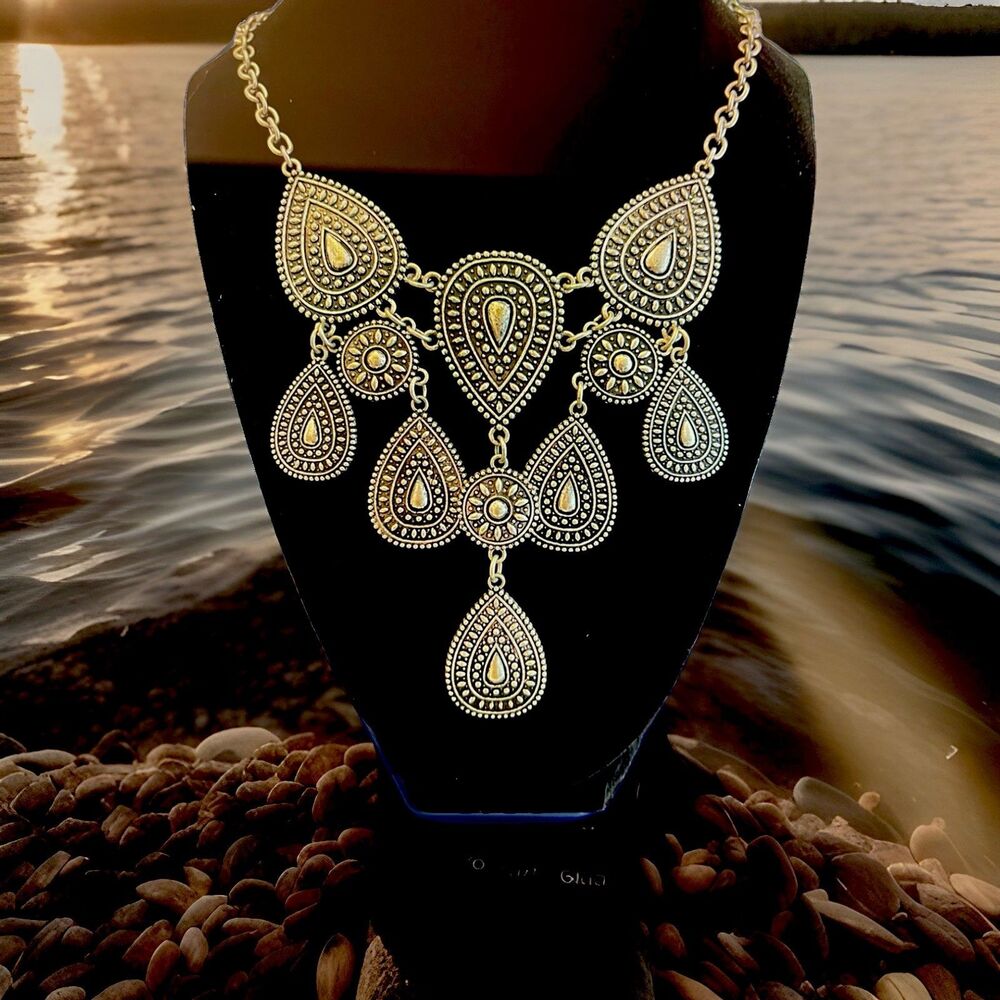 Ornate Teardrop Bib Statement Necklace Antiqued Silver Tone Boho Adjustable